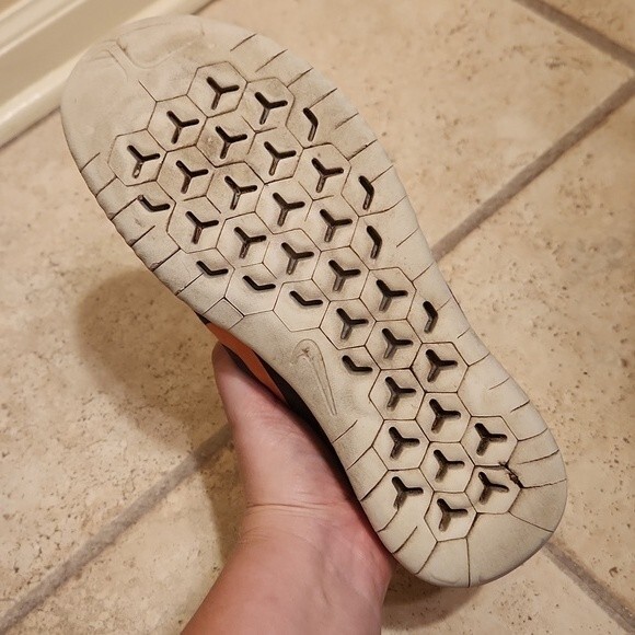 Nike Free Women's Gray Sneakers w/ Orange Icon Size 9 - Picture 8 of 8